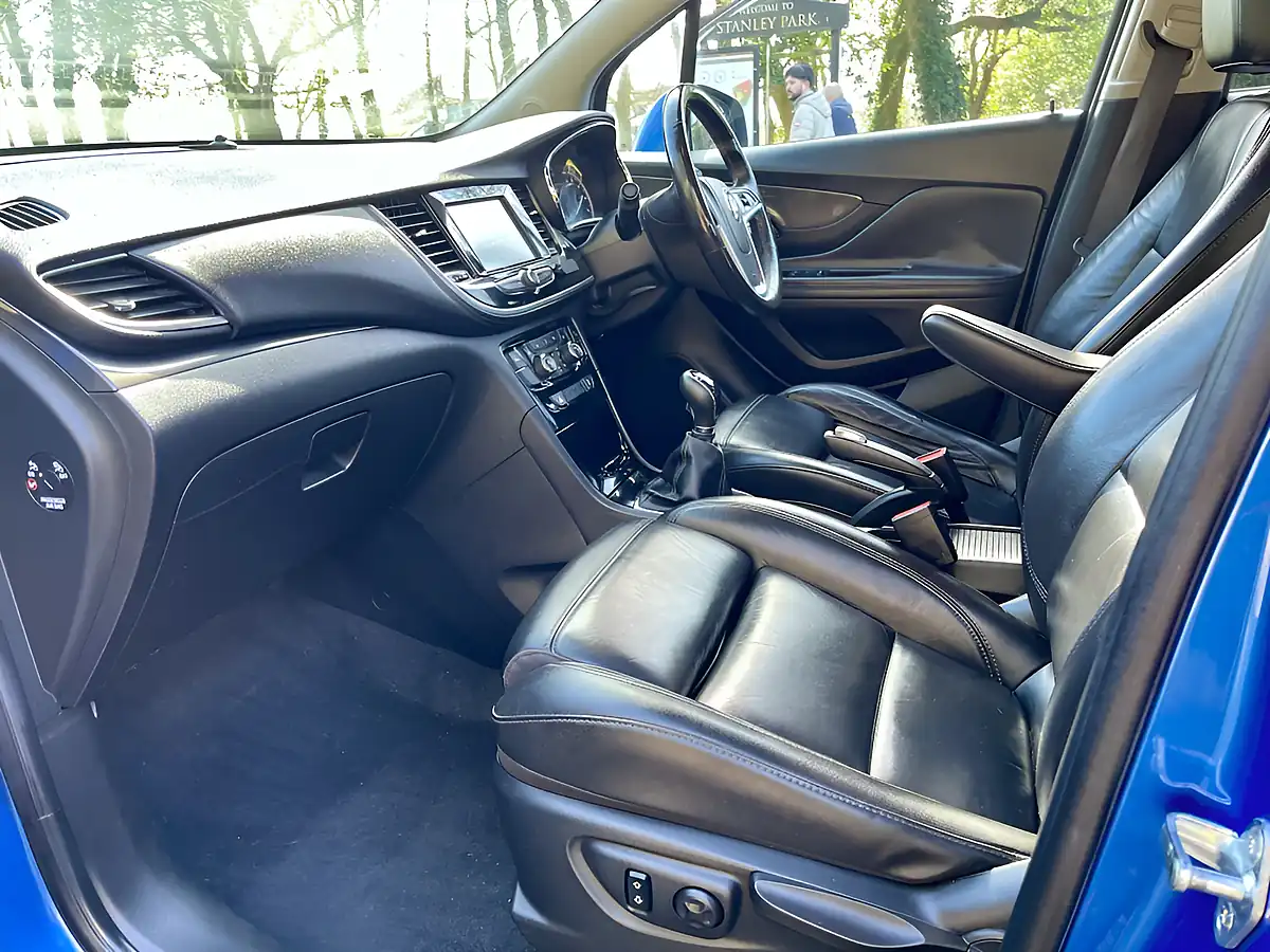 Used 2016 Vauxhall Mokka X Elite Blue - Interior and Exterior details 12