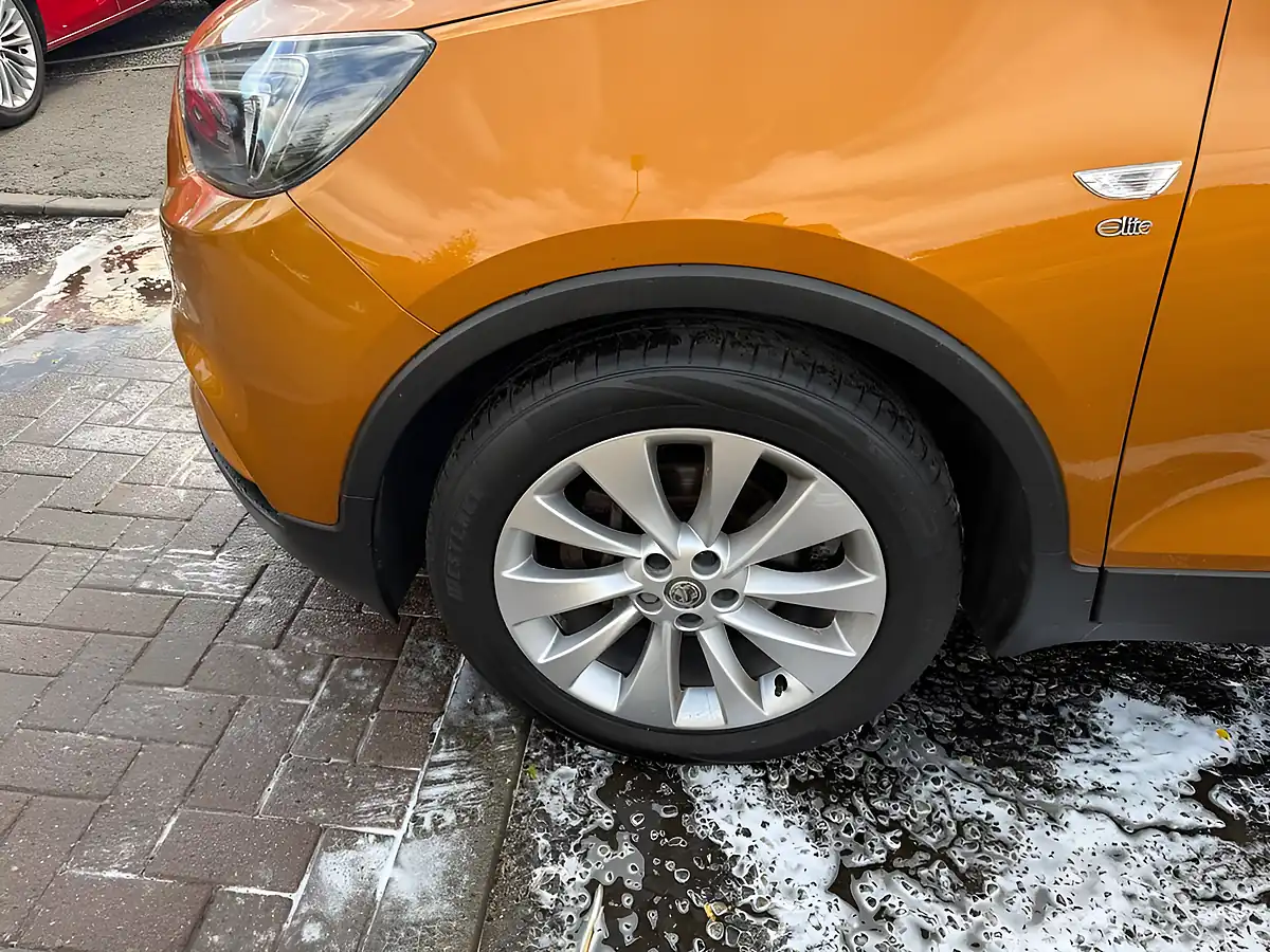 Used 2016 Vauxhall Mokka X Elite Nav Orange - Interior and Exterior details 18