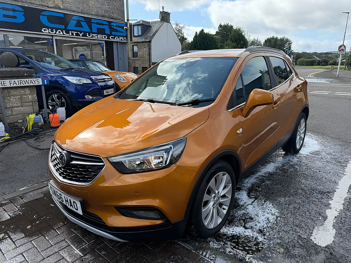 Used 2016 Vauxhall Mokka X Elite Nav Orange - Interior and Exterior details 2
