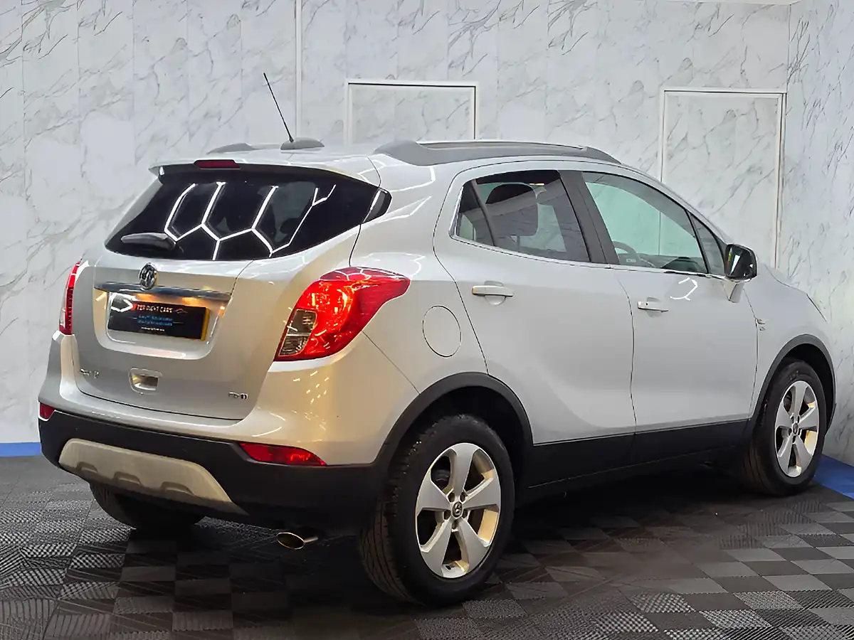 Used 2016 Vauxhall Mokka X Elite Silver - Interior and Exterior details 9