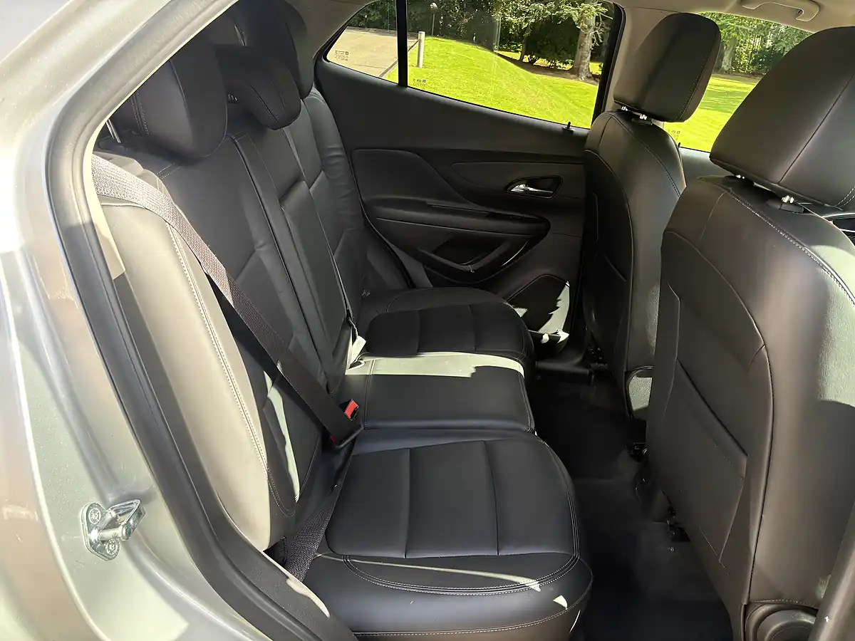 Used 2016 Vauxhall Mokka X Elite Silver - Interior and Exterior details 19