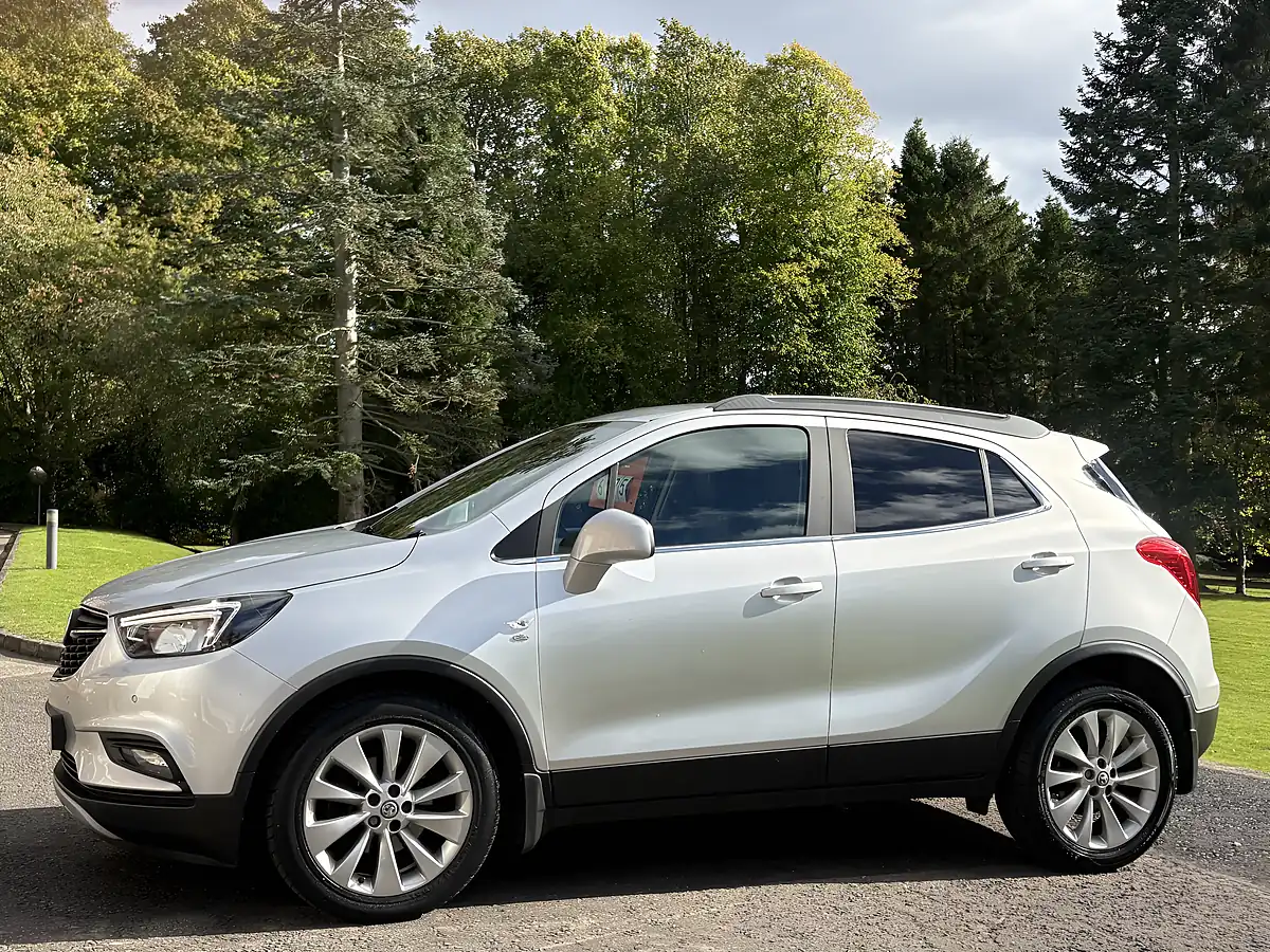 Used 2016 Vauxhall Mokka X Elite Silver - Interior and Exterior details 5