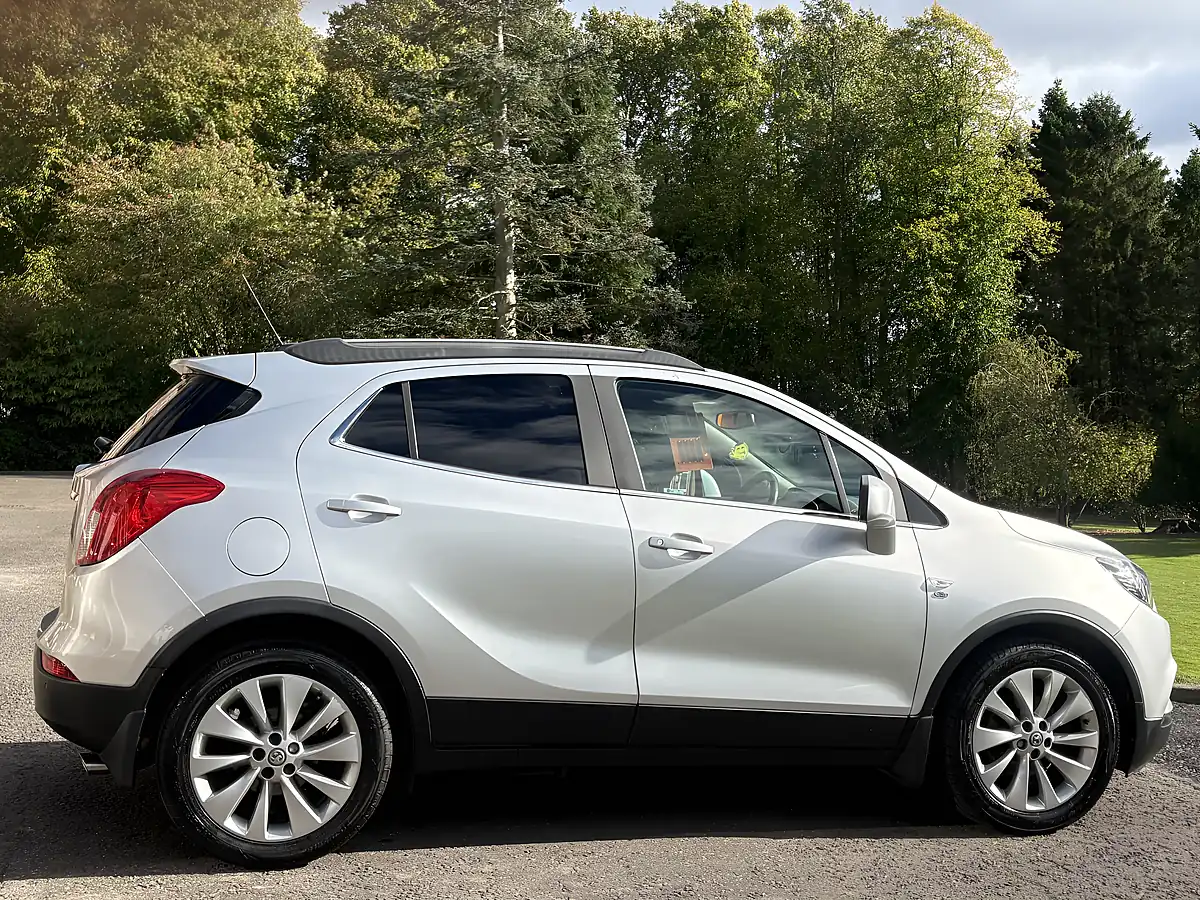 Used 2016 Vauxhall Mokka X Elite Silver - Interior and Exterior details 7
