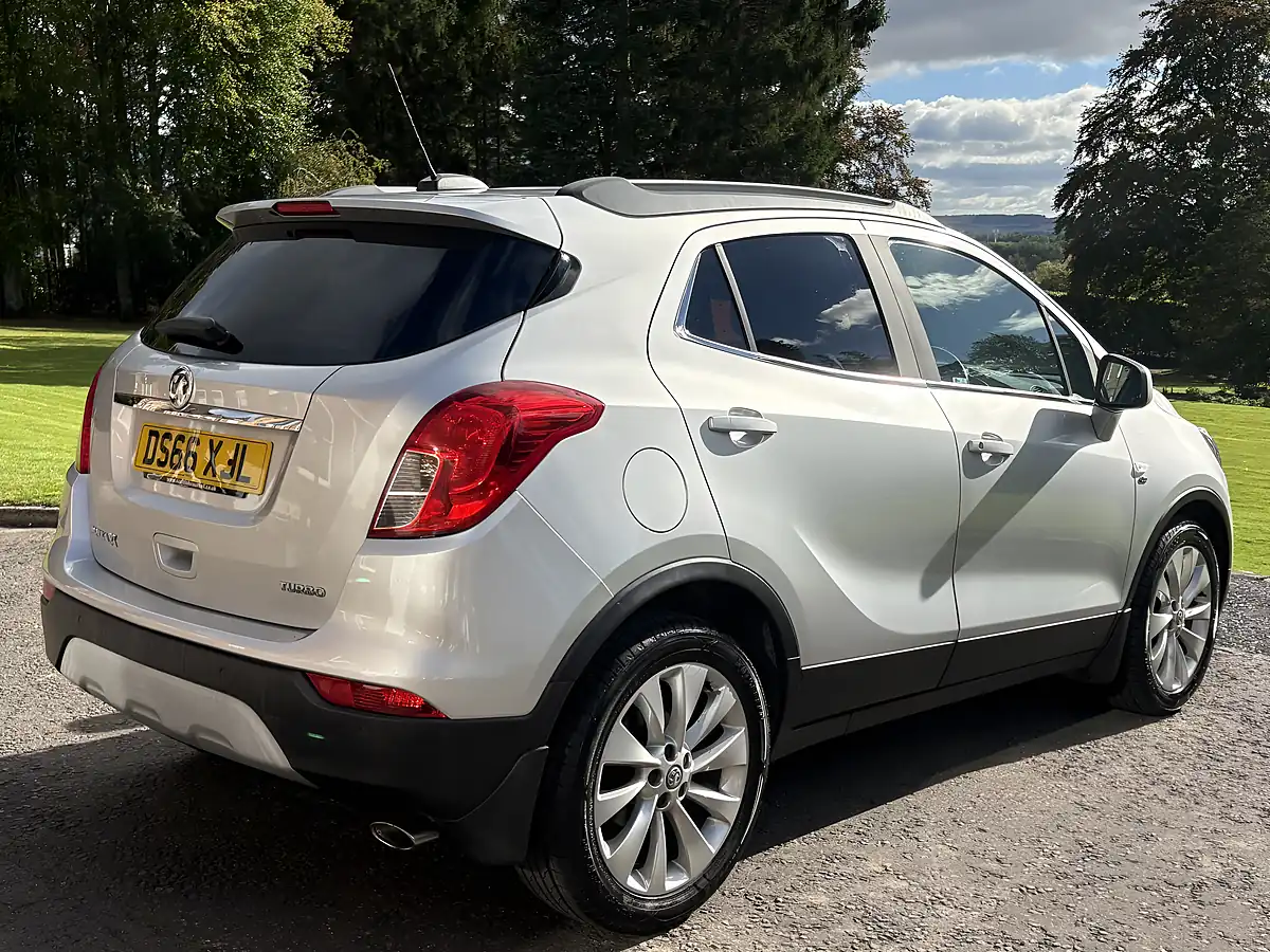 Used 2016 Vauxhall Mokka X Elite Silver - Interior and Exterior details 9