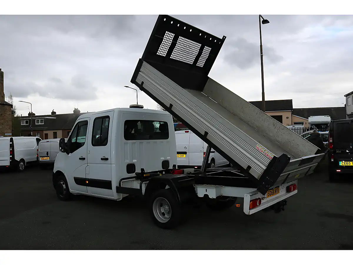 Used 2016 Vauxhall Movano Double Cab Tipper White - Interior and Exterior details 12