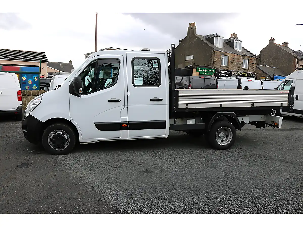 Used 2016 Vauxhall Movano Double Cab Tipper White - Interior and Exterior details 4