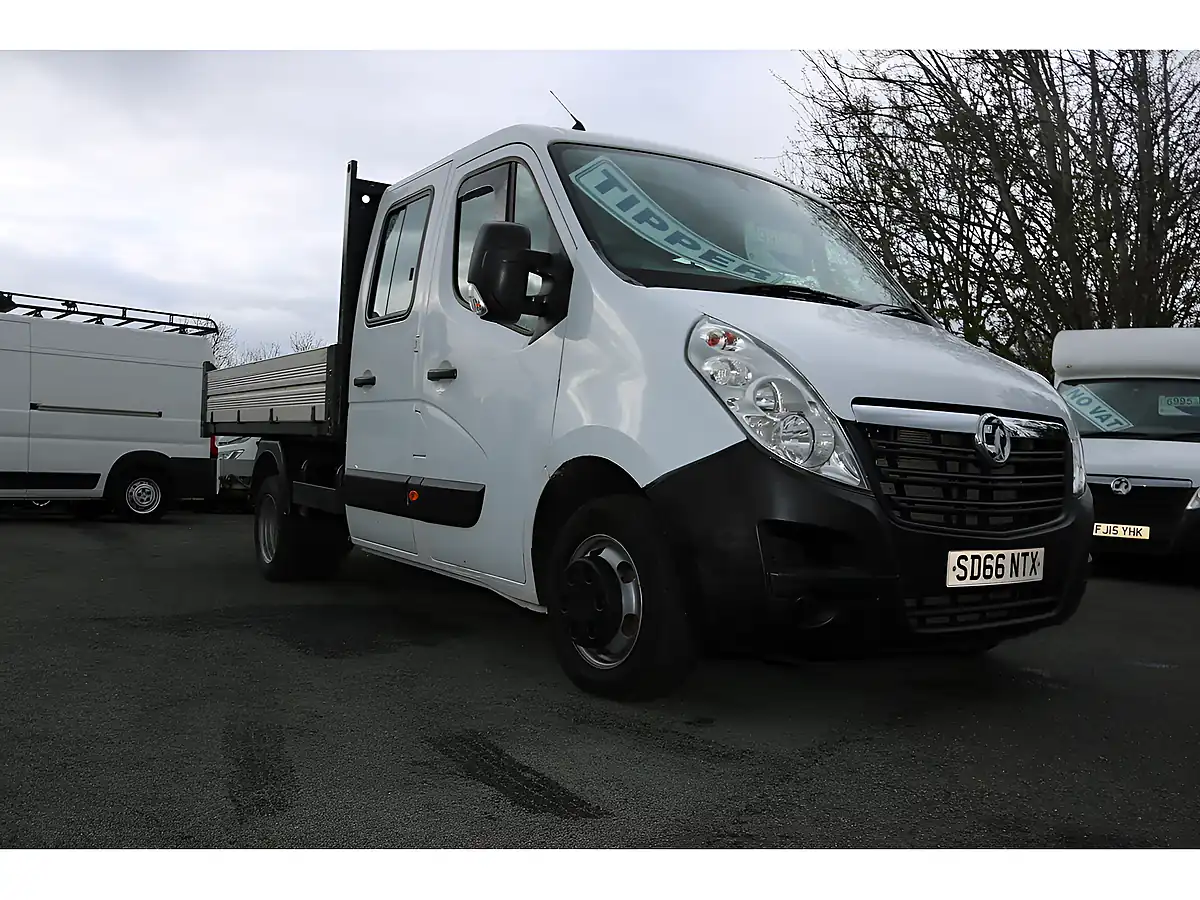 Used 2016 Vauxhall Movano Double Cab Tipper White - Interior and Exterior details 8