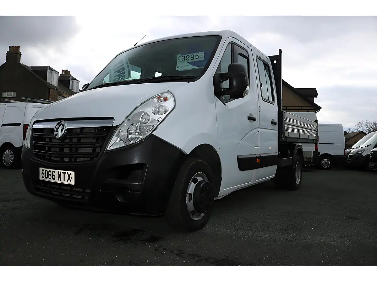 Used 2016 Vauxhall Movano Double Cab Tipper White - Interior and Exterior details 9