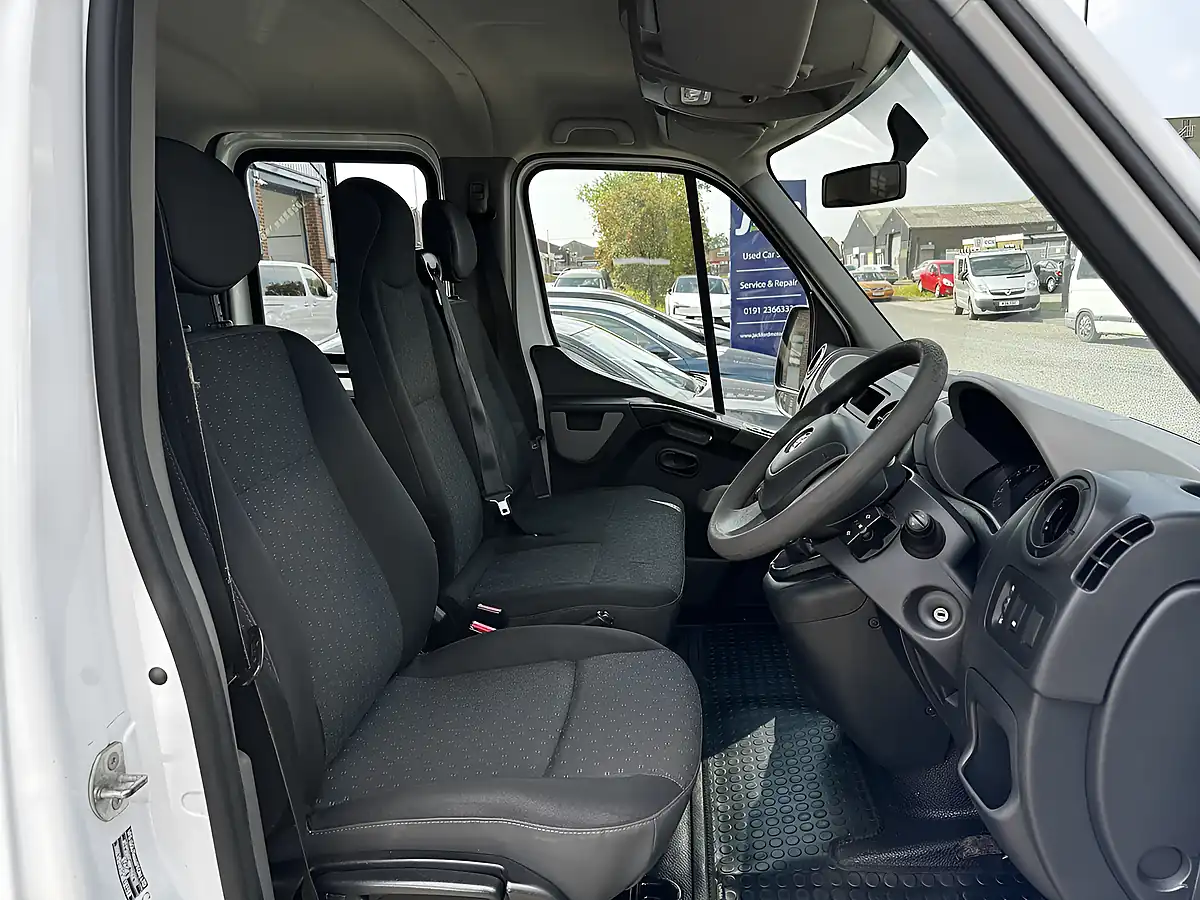 Used 2016 Vauxhall Movano F3500 L3 Arctic White - Interior and Exterior details 13