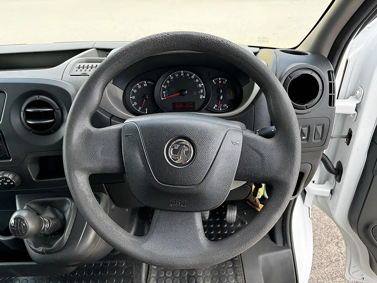 Used 2016 Vauxhall Movano F3500 L3 Arctic White - Interior and Exterior details 17