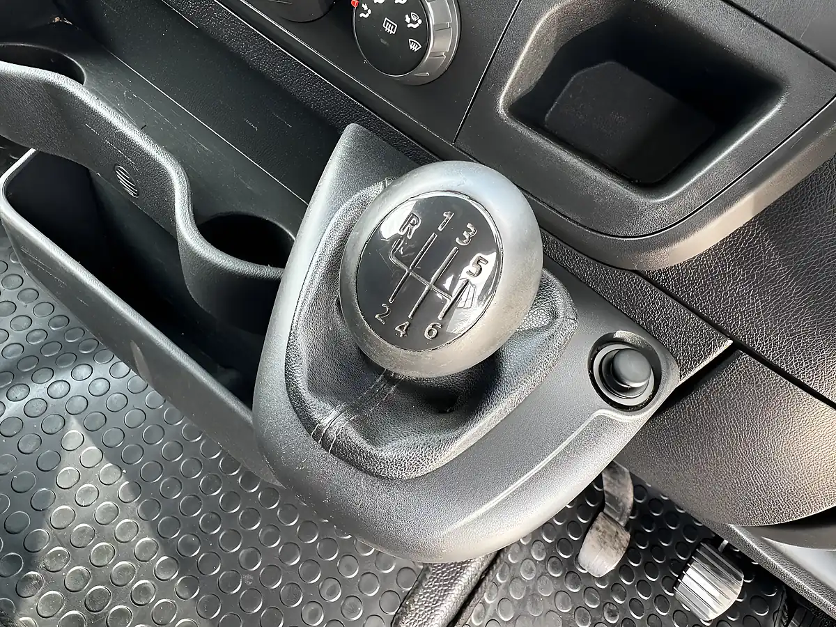 Used 2016 Vauxhall Movano F3500 L3 Arctic White - Interior and Exterior details 19