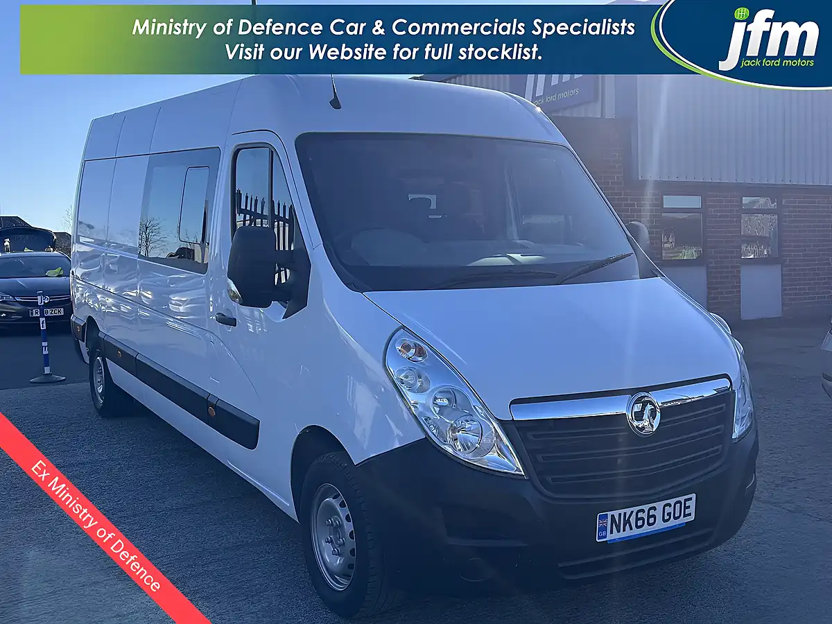 Used 2016 Vauxhall Movano L3H2 9-Seat Crew Van White - Front View