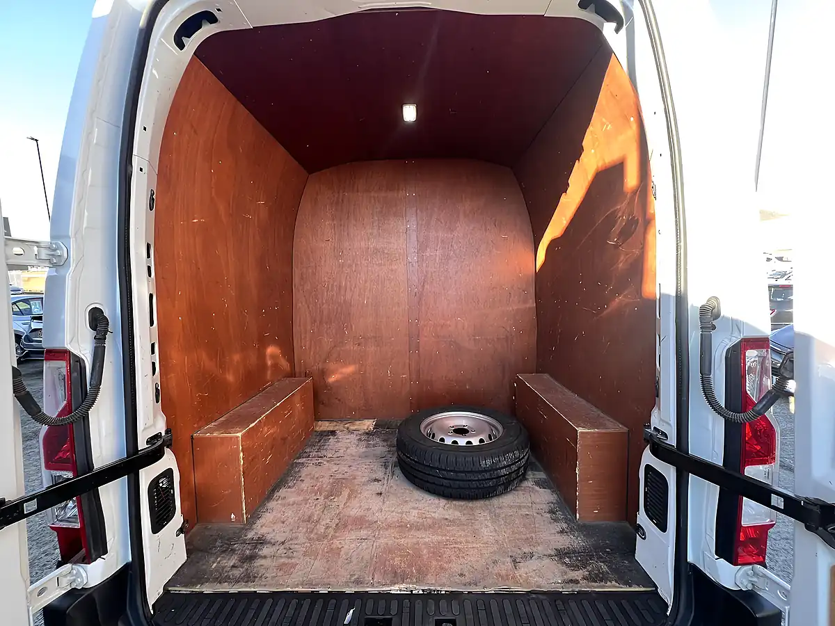 Used 2016 Vauxhall Movano L3H2 9-Seat Crew Van White - Interior and Exterior details 20