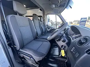 Used 2016 Vauxhall Movano L3H2 9-Seat Crew Van White - Interior and Exterior details 3