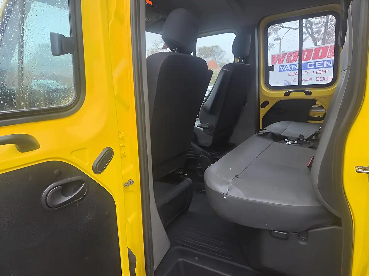 Used 2016 Vauxhall Movano R3500 Lwb Crew Cab Tipper Yellow - Interior and Exterior details 9