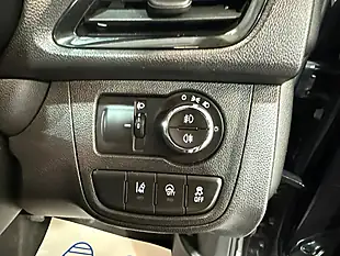 Used 2016 Vauxhall Viva Se Black - Interior and Exterior details 14