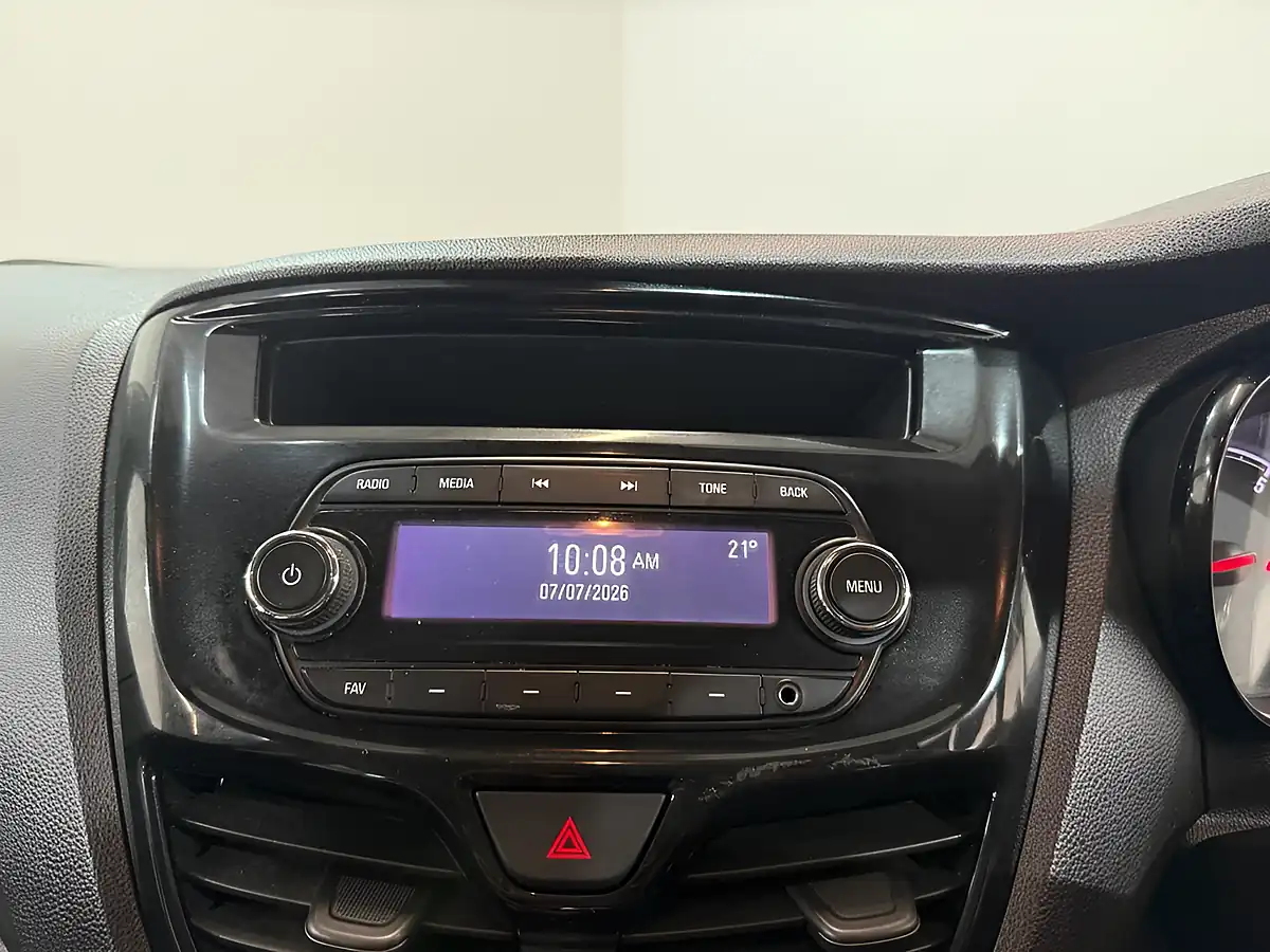Used 2016 Vauxhall Viva Se Black - Interior and Exterior details 20