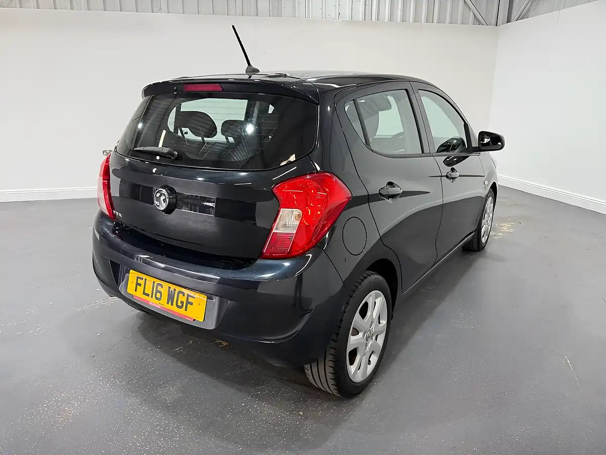 Used 2016 Vauxhall Viva Se Black - Interior and Exterior details 7
