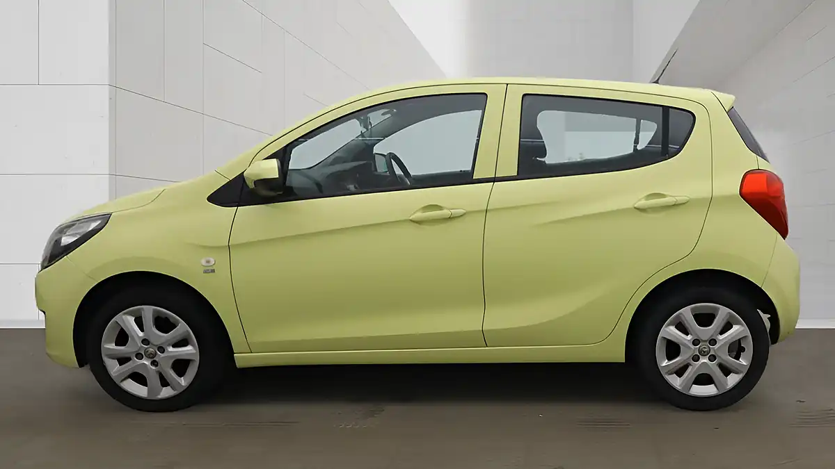 Used 2016 Vauxhall Viva Se Green - Interior and Exterior details 6