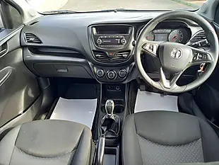 Used 2016 Vauxhall Viva Se Grey - Interior and Exterior details 10