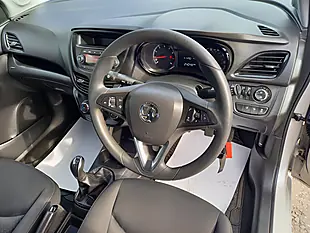 Used 2016 Vauxhall Viva Se Grey - Interior and Exterior details 12