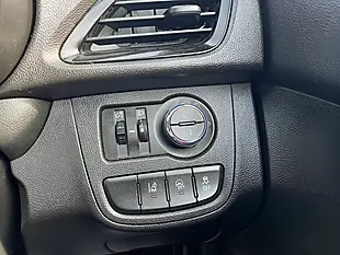 Used 2016 Vauxhall Viva Se Grey - Interior and Exterior details 14