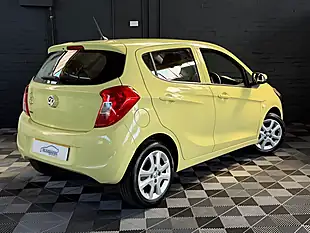 Used 2016 Vauxhall Viva Se Limelight Green - Interior and Exterior details 15