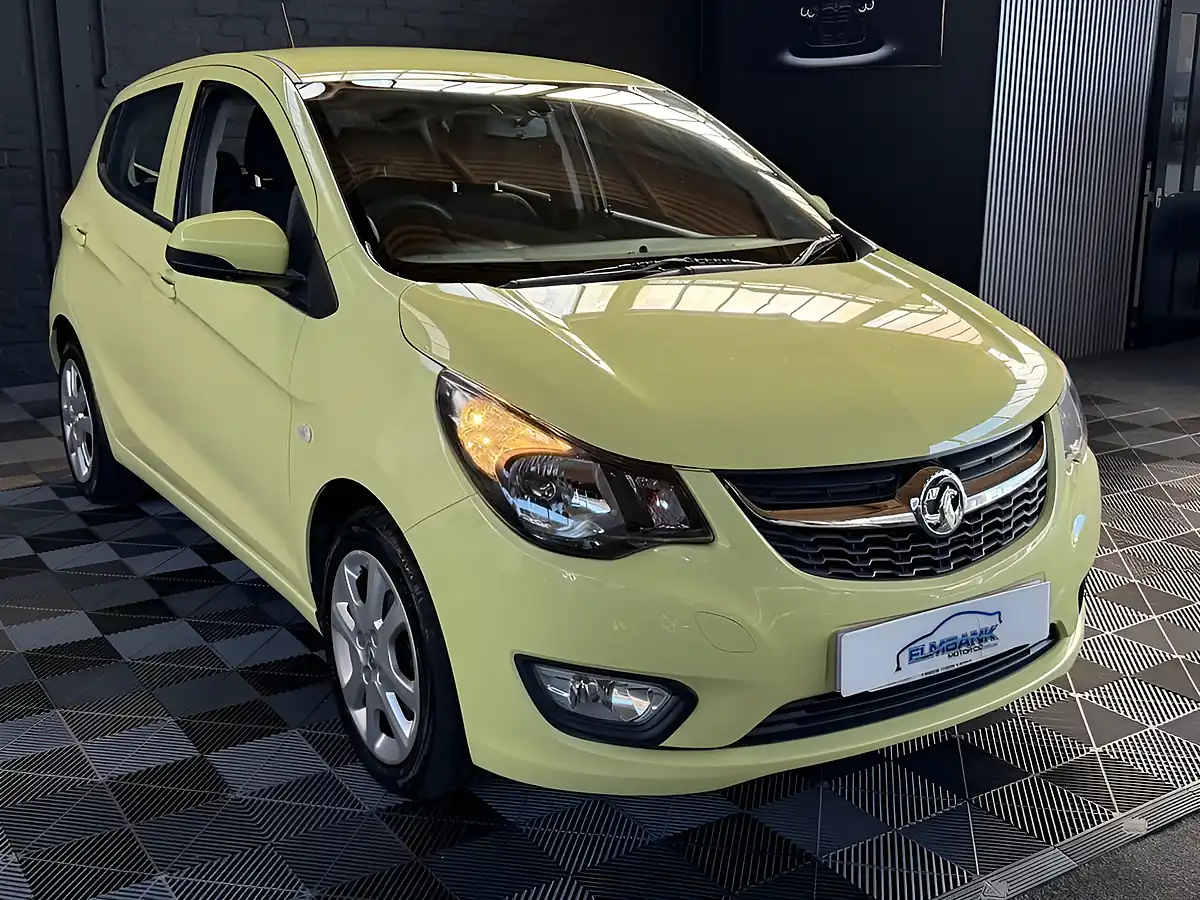 Used 2016 Vauxhall Viva Se Limelight Green - Interior and Exterior details 5