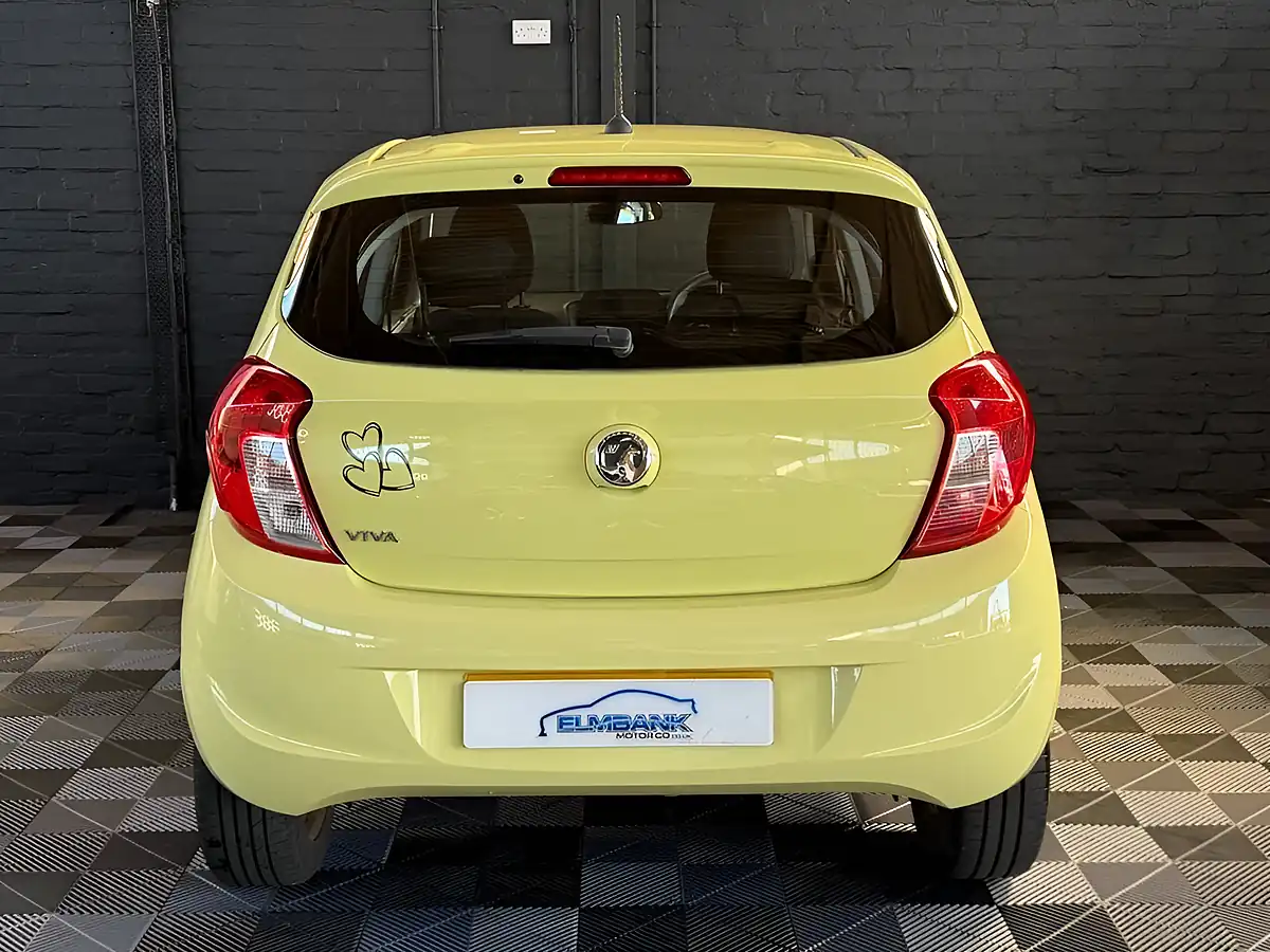 Used 2016 Vauxhall Viva Se Limelight Green - Interior and Exterior details 7