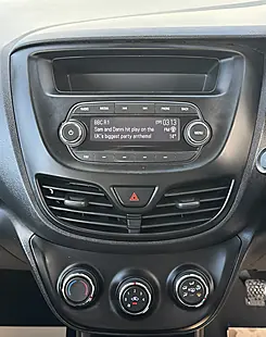 Used 2016 Vauxhall Viva Se Silver - Interior and Exterior details 15