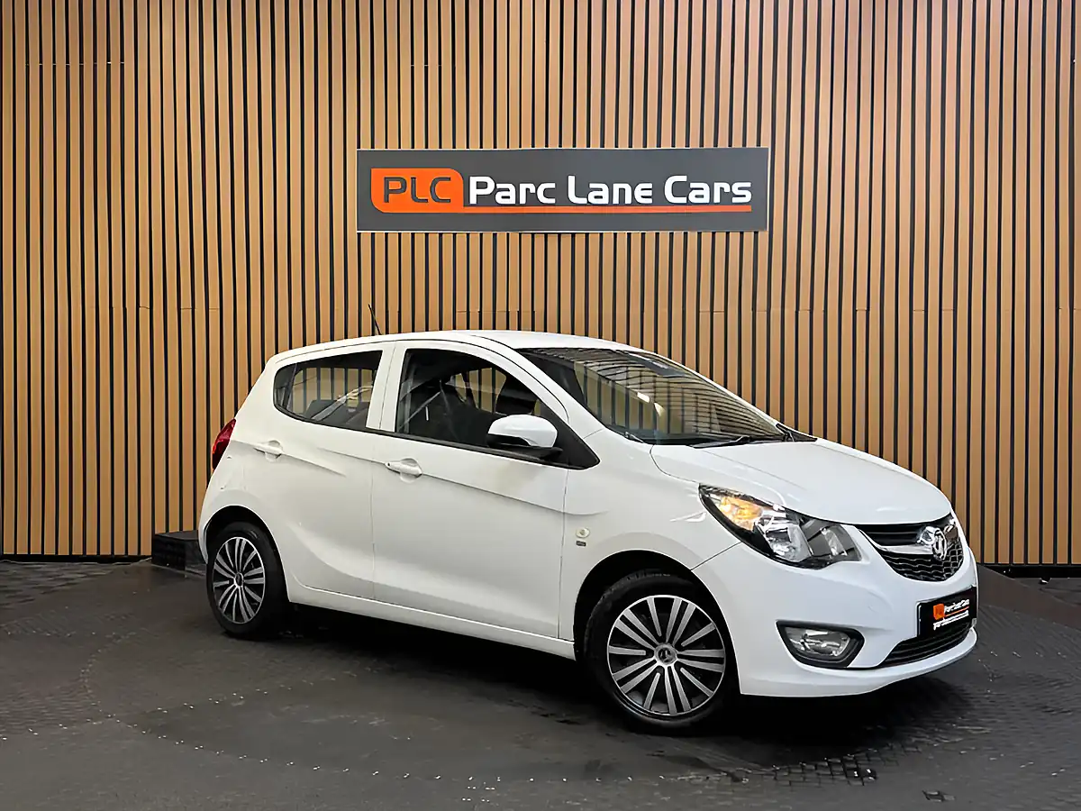 Used 2016 Vauxhall Viva Se White - Front View