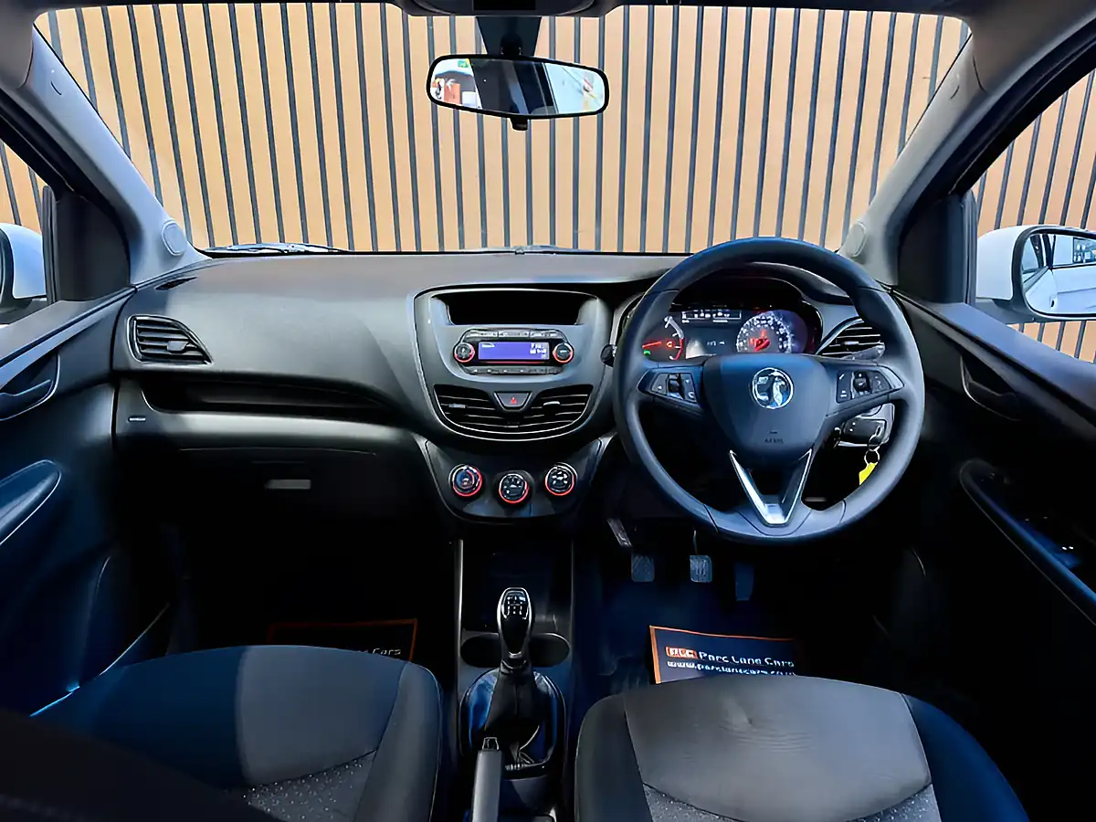 Used 2016 Vauxhall Viva Se White - Interior and Exterior details 13