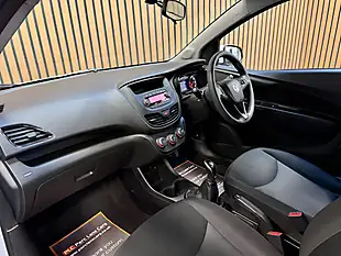 Used 2016 Vauxhall Viva Se White - Interior and Exterior details 14