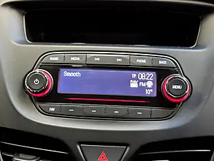Used 2016 Vauxhall Viva Se White - Interior and Exterior details 17