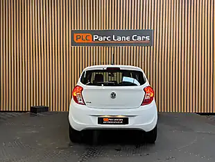 Used 2016 Vauxhall Viva Se White - Interior and Exterior details 4