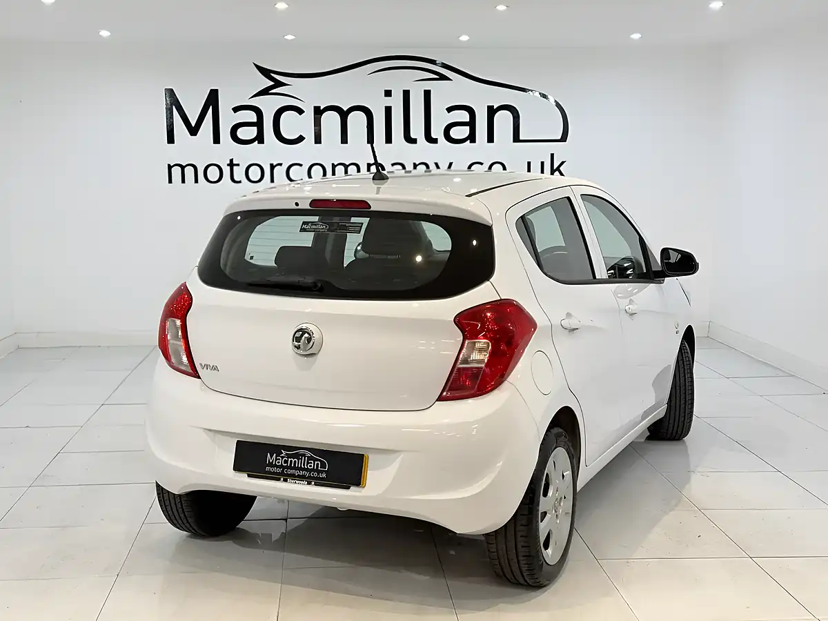 Used 2016 Vauxhall Viva Se White - Interior and Exterior details 12
