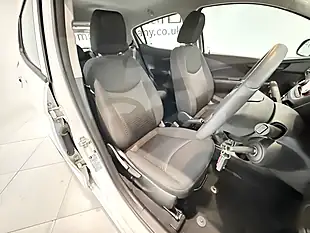 Used 2016 Vauxhall Viva Se White - Interior and Exterior details 17