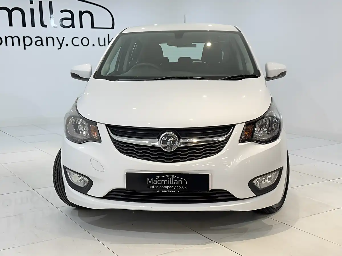 Used 2016 Vauxhall Viva Se White - Interior and Exterior details 7