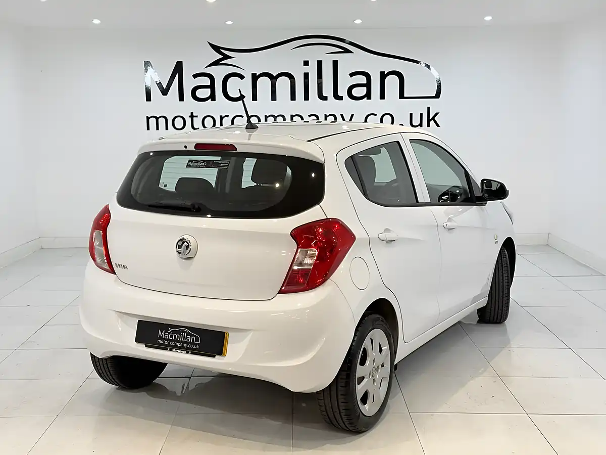 Used 2016 Vauxhall Viva Se White - Interior and Exterior details 9