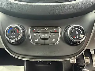 Used 2016 Vauxhall Viva Sl Grey - Interior and Exterior details 20