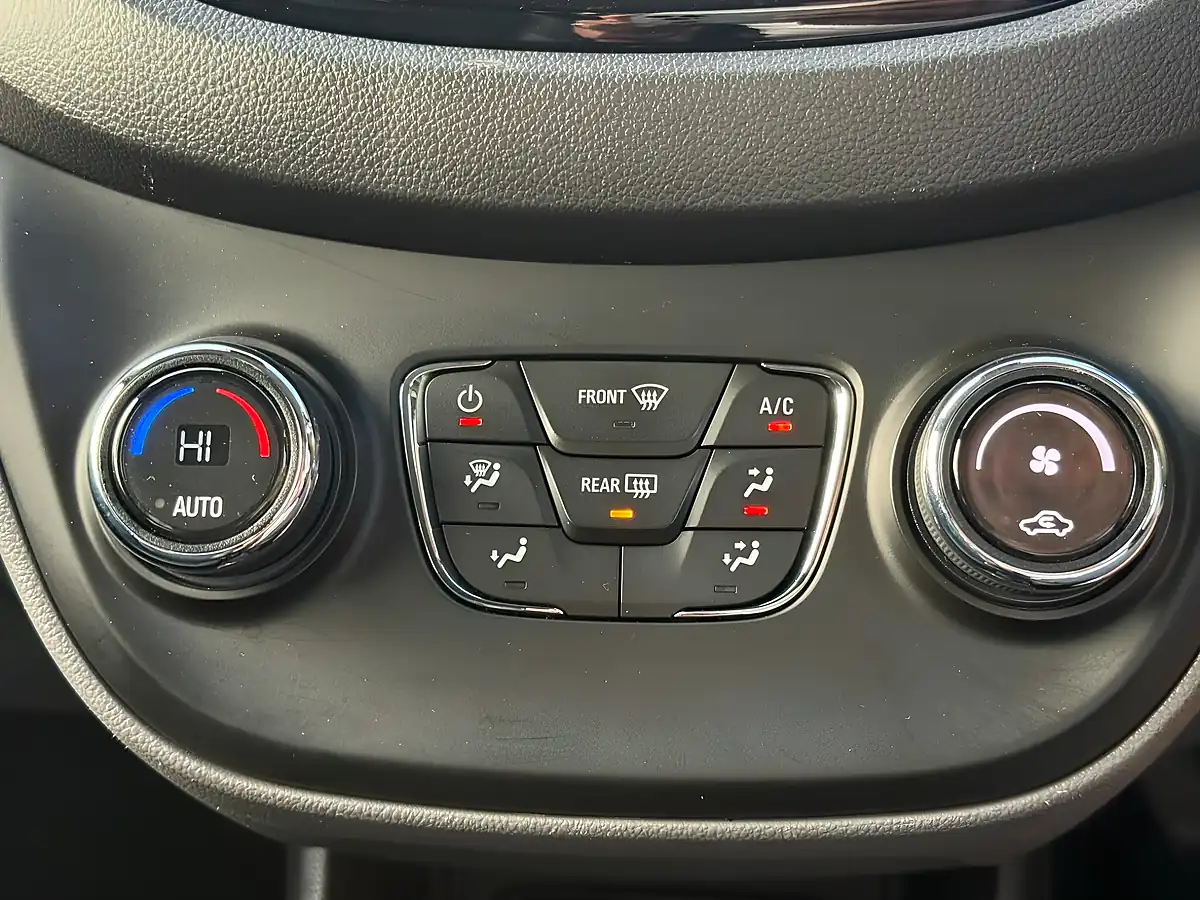 Used 2016 Vauxhall Viva Sl Grey - Interior and Exterior details 12