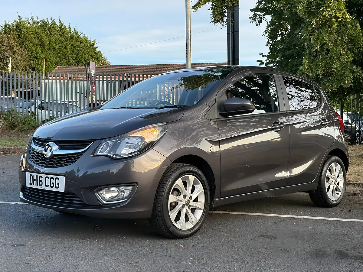 Used 2016 Vauxhall Viva Sl Grey - Interior and Exterior details 2