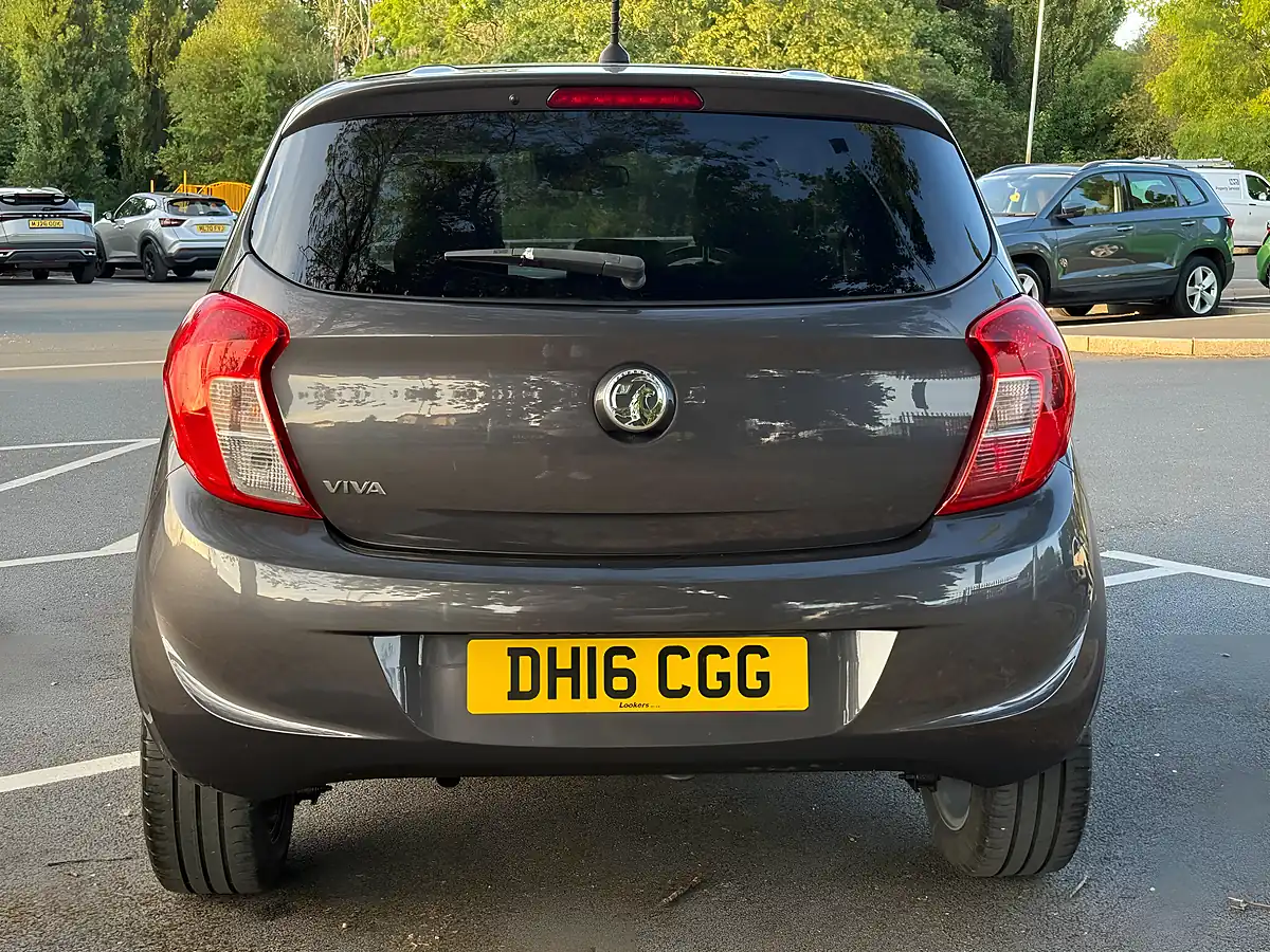 Used 2016 Vauxhall Viva Sl Grey - Interior and Exterior details 4