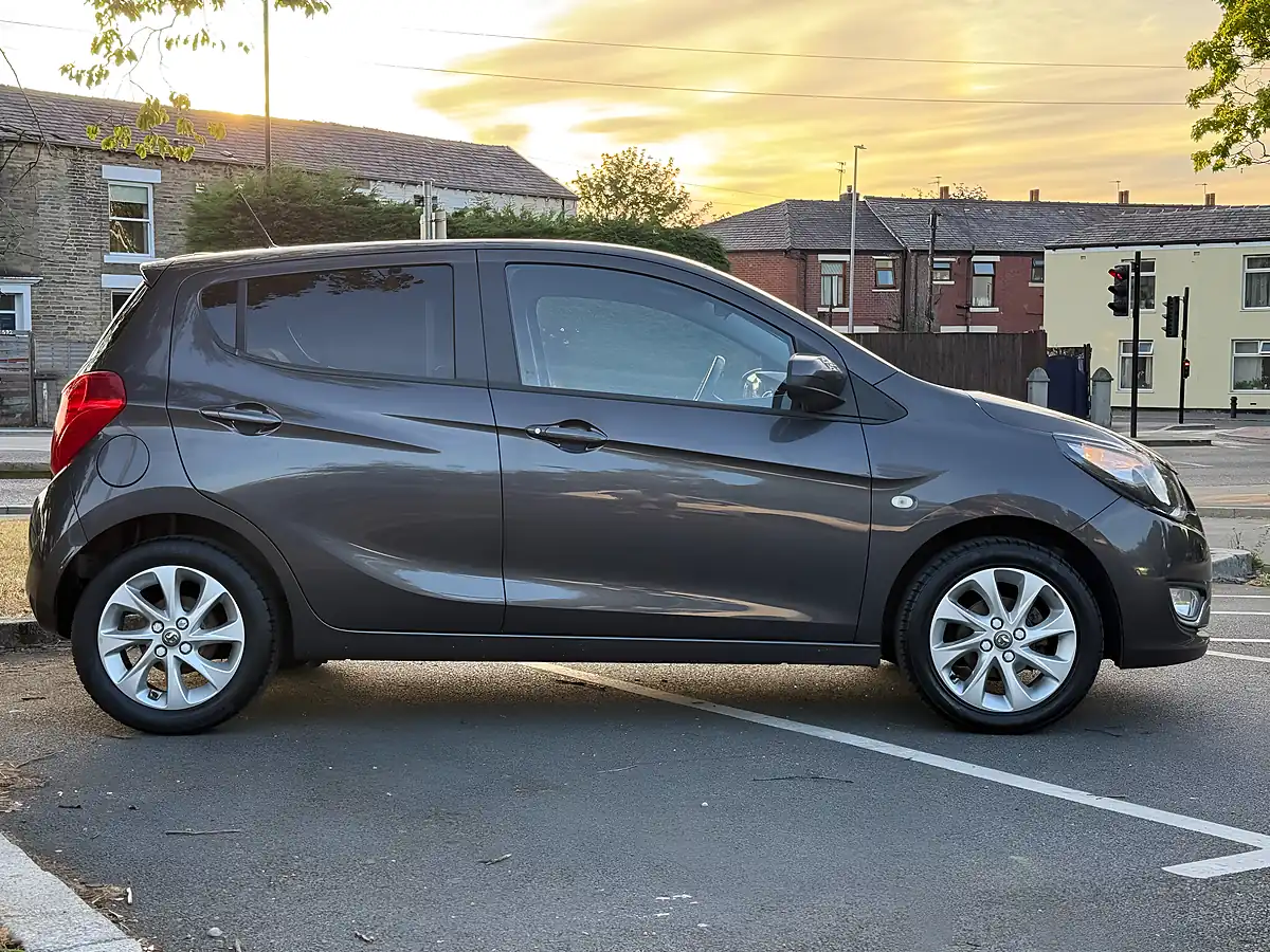 Used 2016 Vauxhall Viva Sl Grey - Interior and Exterior details 8