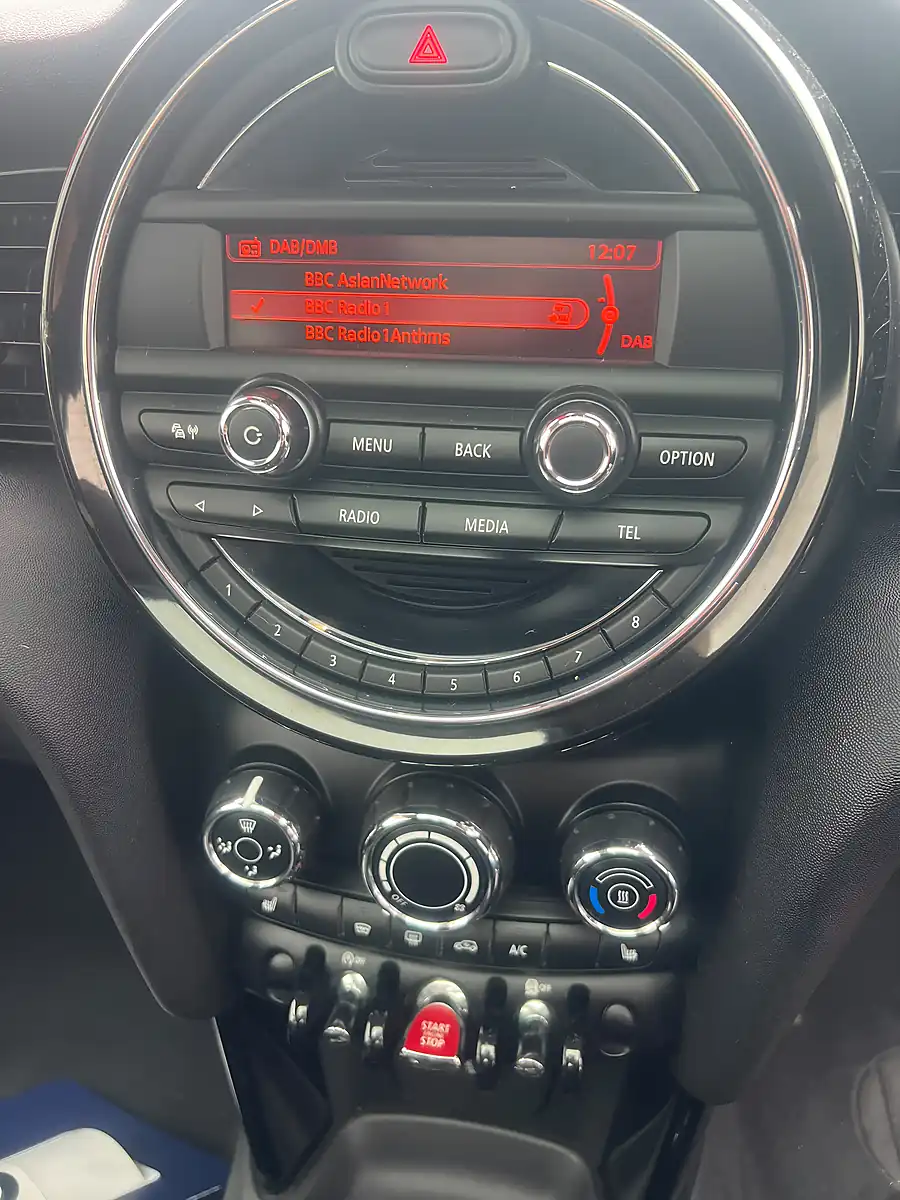 Used 2016 Vauxhall Viva Sl - Interior and Exterior details 19