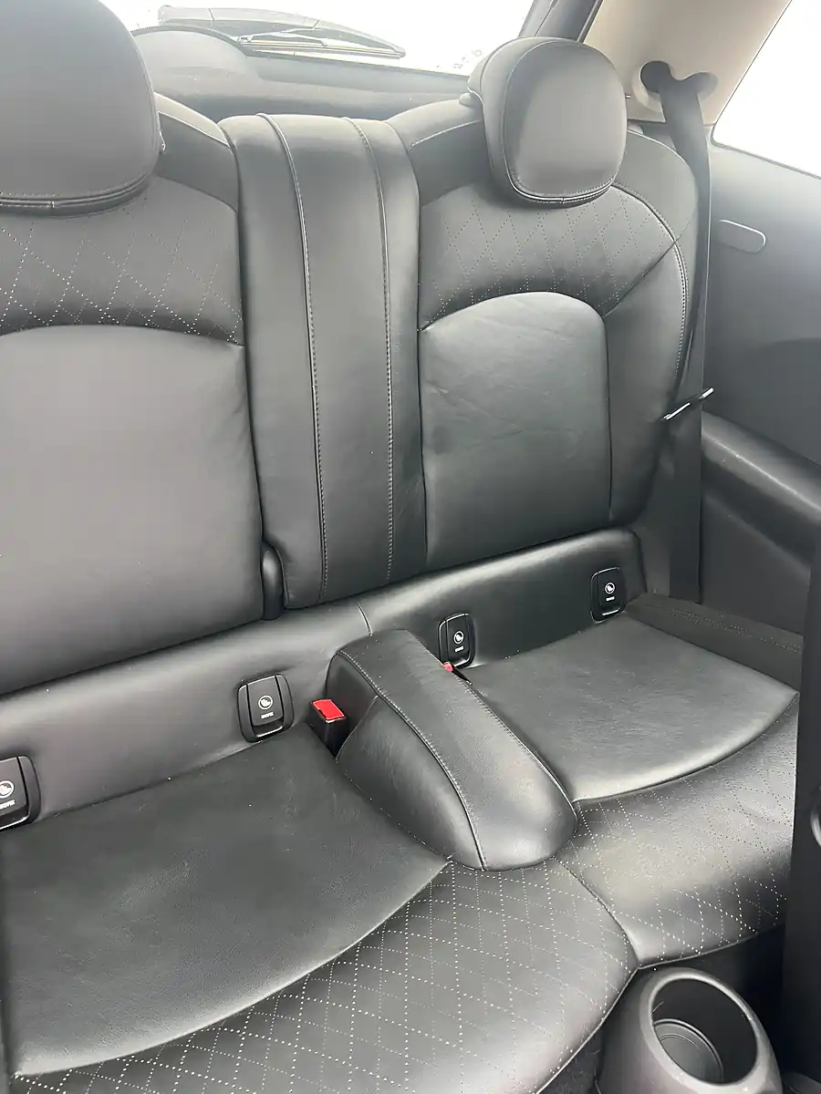 Used 2016 Vauxhall Viva Sl - Interior and Exterior details 20