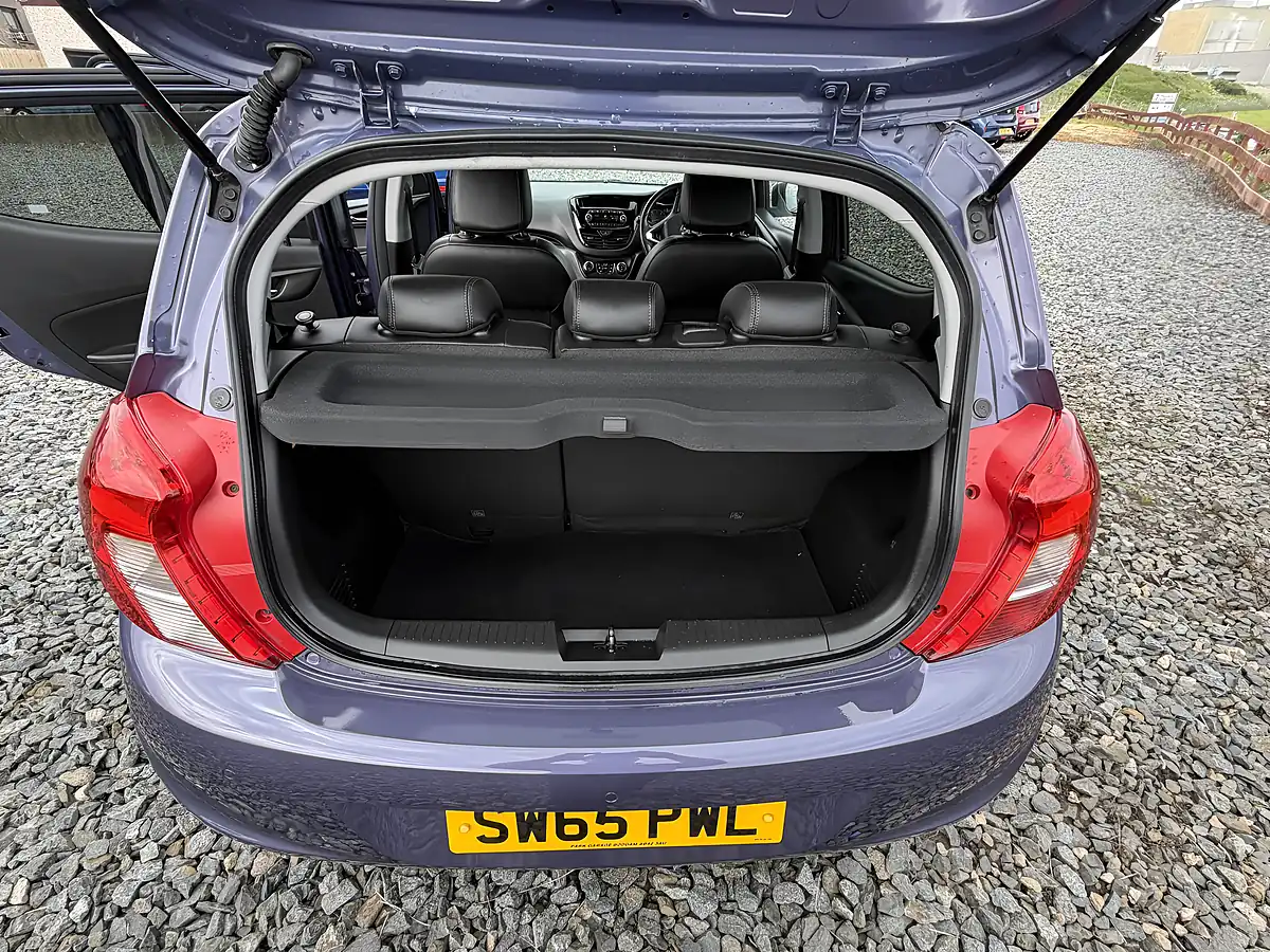 Used 2016 Vauxhall Viva Sl Purple - Interior and Exterior details 12