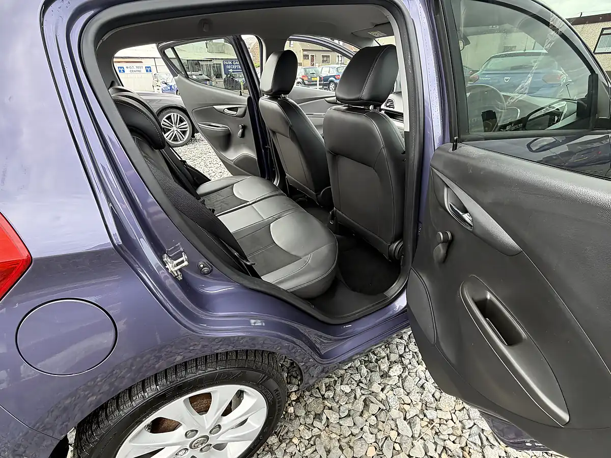 Used 2016 Vauxhall Viva Sl Purple - Interior and Exterior details 14