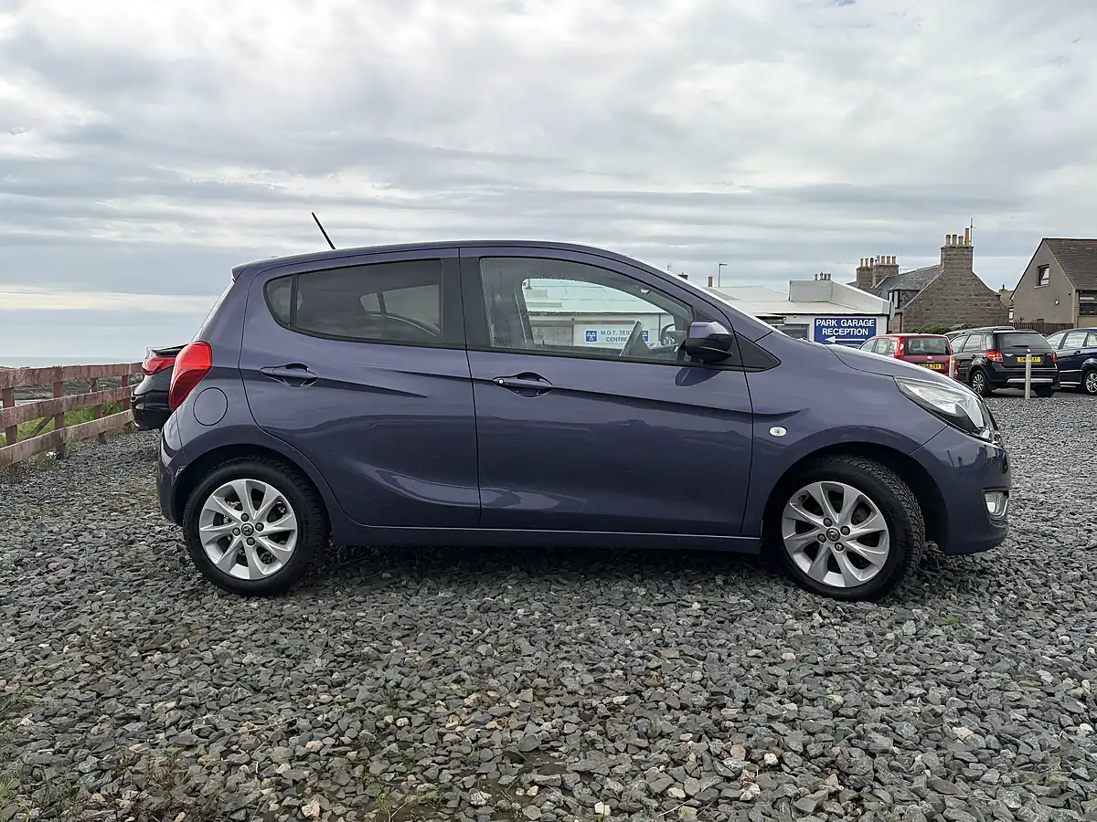 Used 2016 Vauxhall Viva Sl Purple - Interior and Exterior details 4