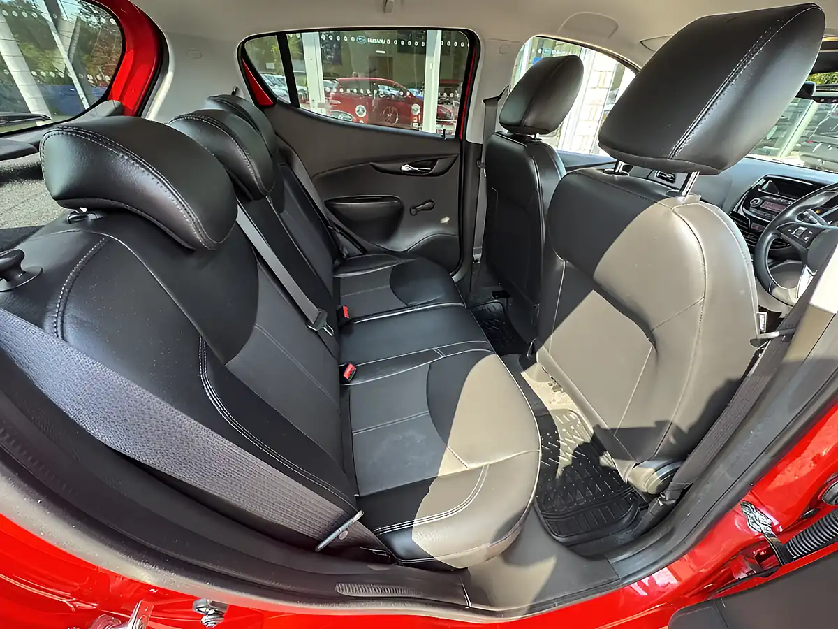 Used 2016 Vauxhall Viva Sl Red - Interior and Exterior details 10